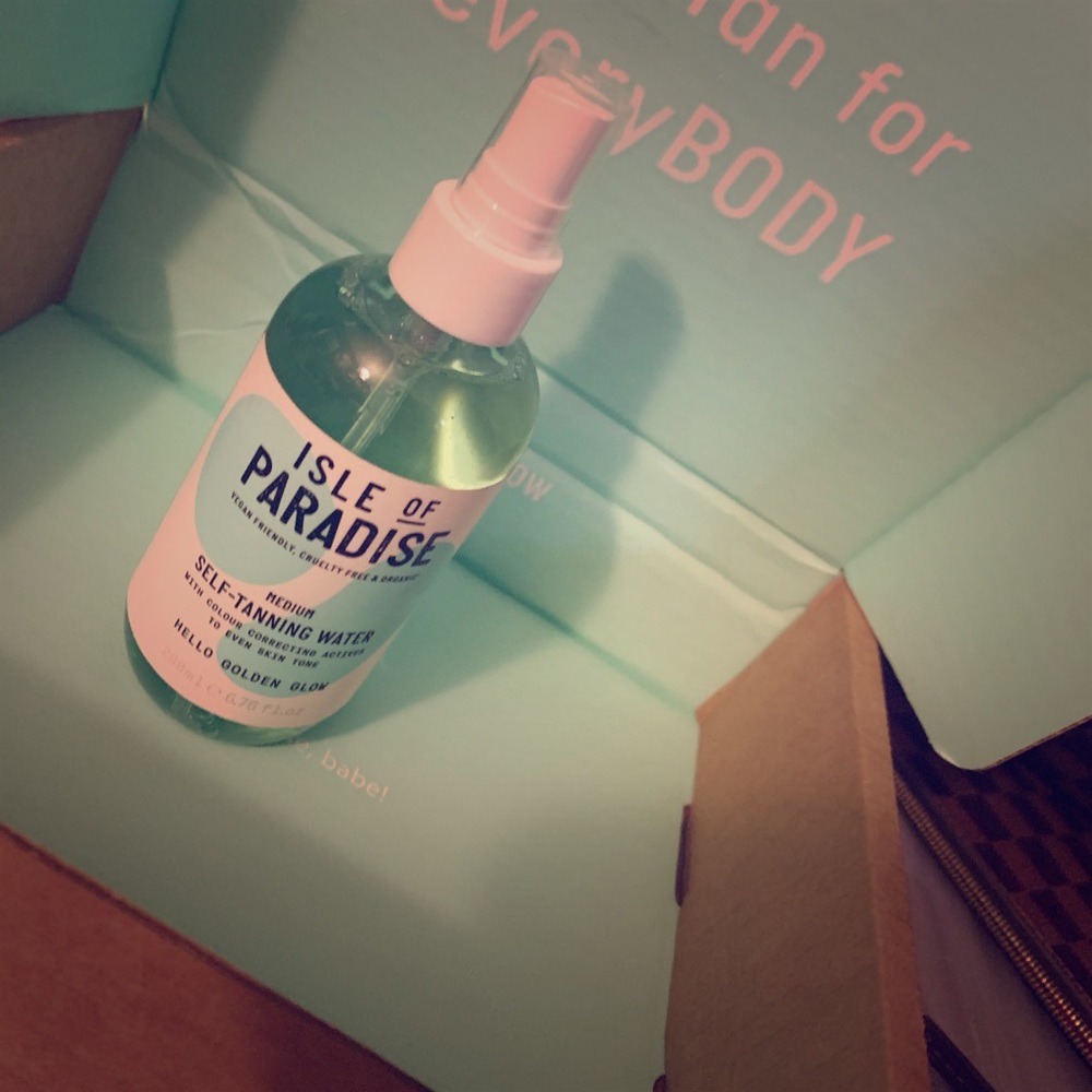 Isle of paradise tanning spray
